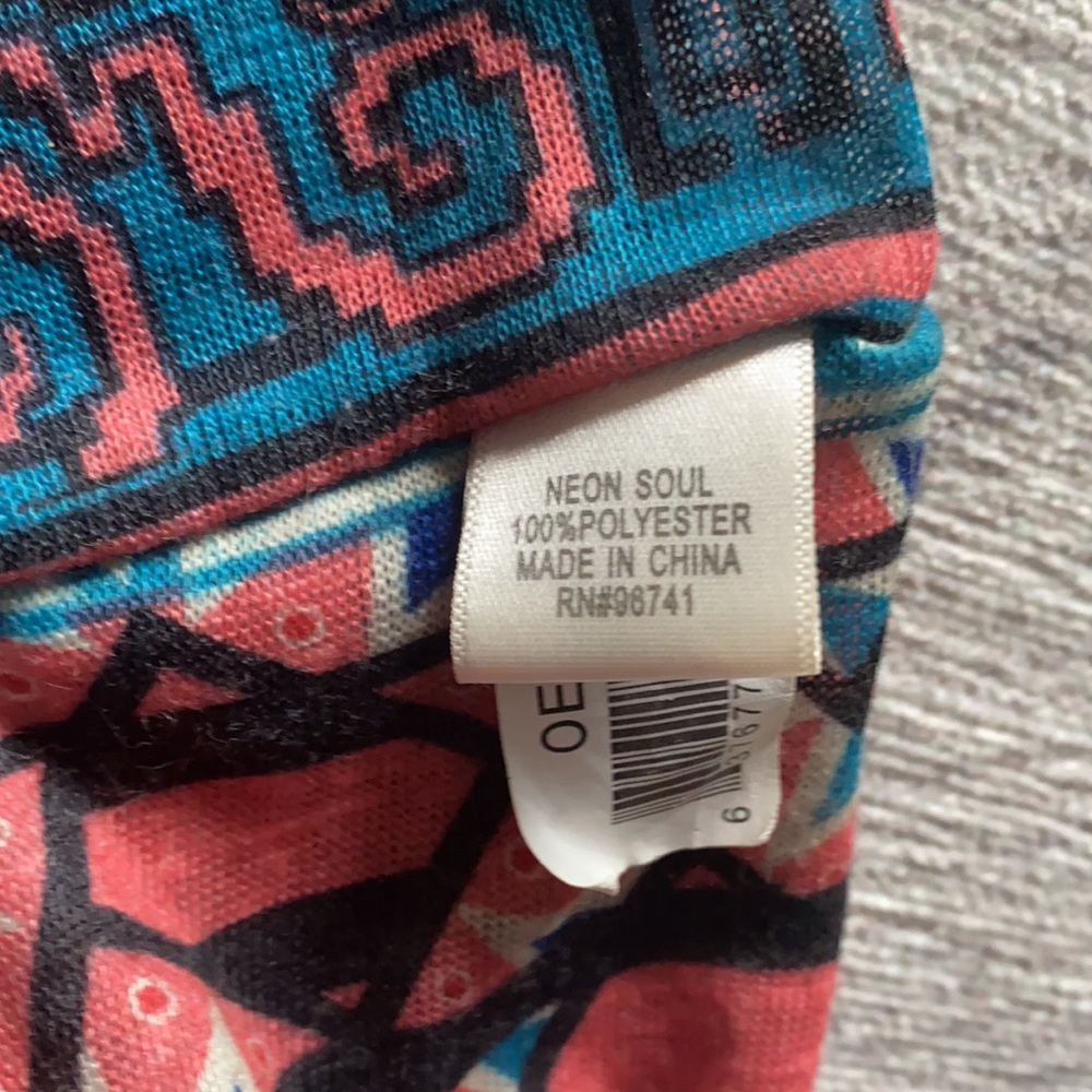 Neon Soul Aztec Patterned infinity Scarf - Picture 8 of 9